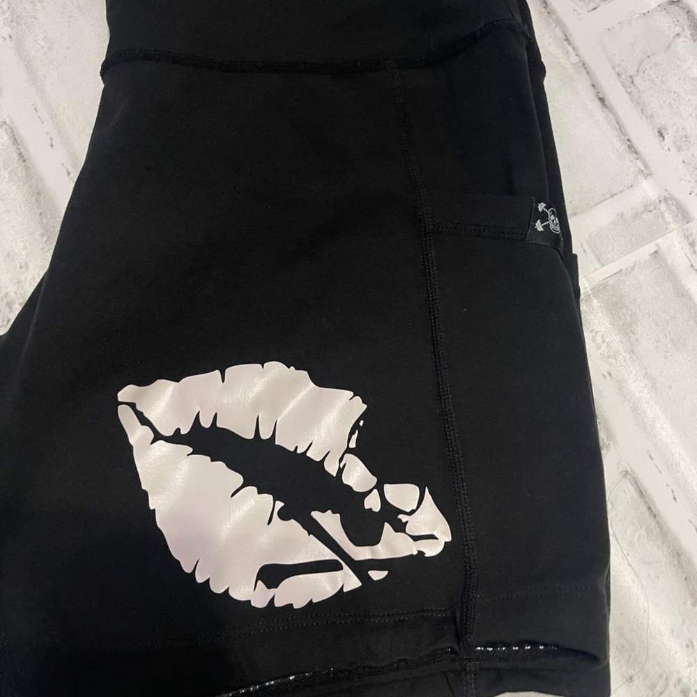 CVG 5 inch shorts Small